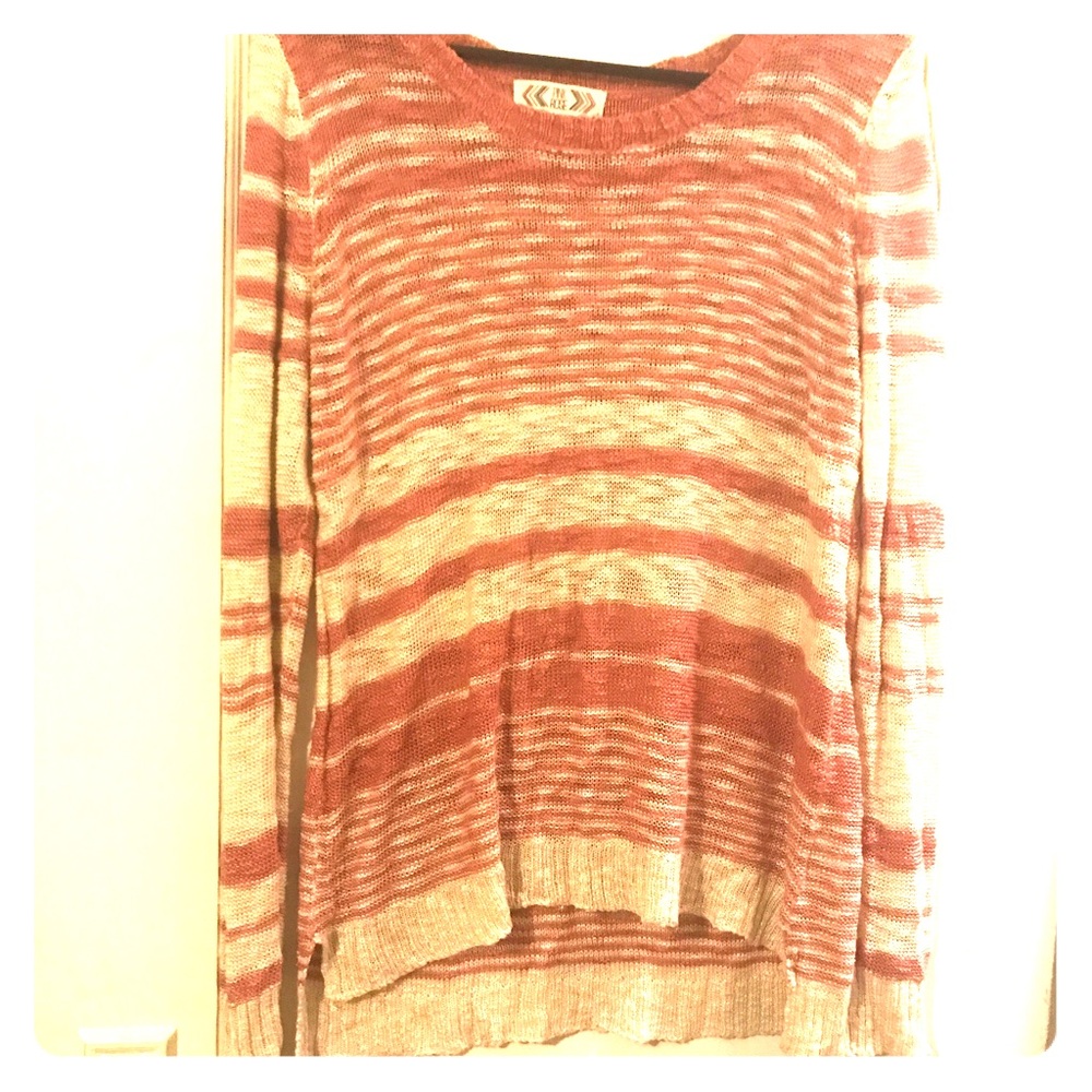 Comfy sweater from smoke and pet free home